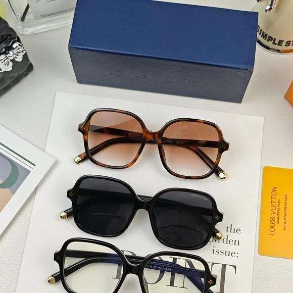 Louis Vuitton Brown Oversized Sunglasses - Picture 3 of 13